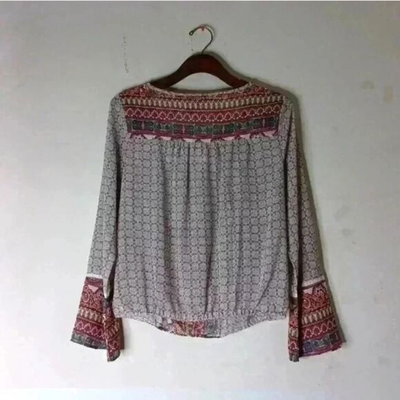 American Rag cie Bohemian Patterned Women's Top - Picture 2 of 7